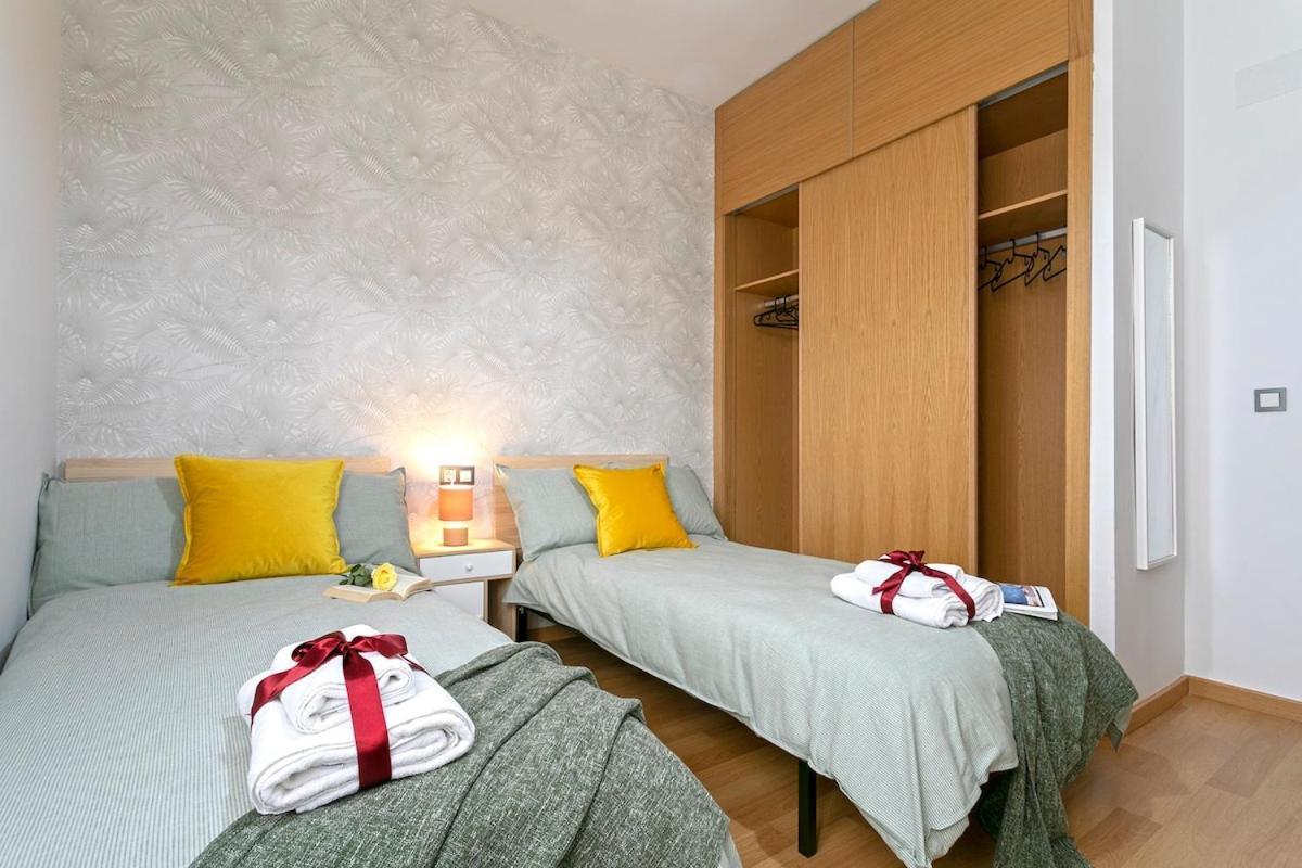 -Malagasunapts- Central Freeparking Rooftoppool מראה חיצוני תמונה